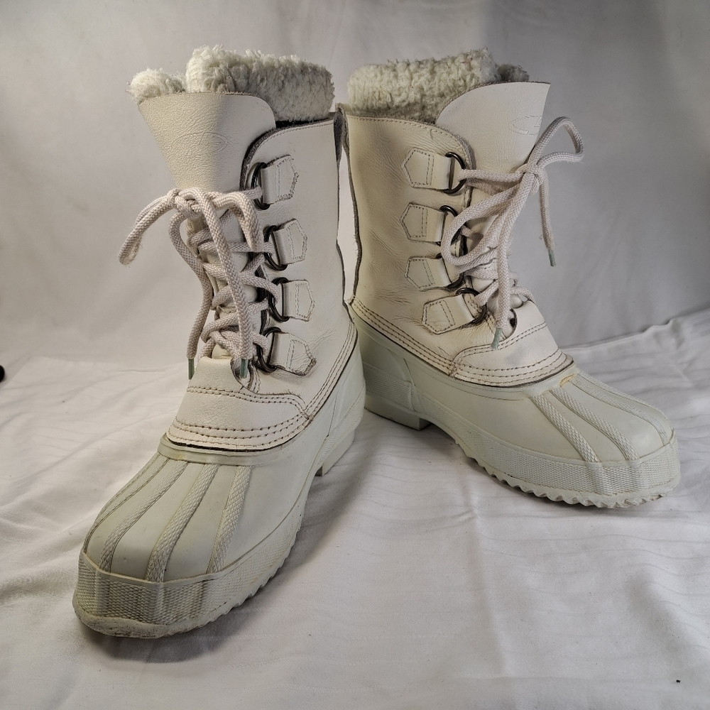 DUCK Boots White Leather Removable Liner Women's Size 6